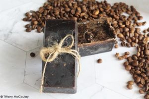 To gift these Pumpkin Spice Latte Soaps, wrap them in twine for a nice presentation.